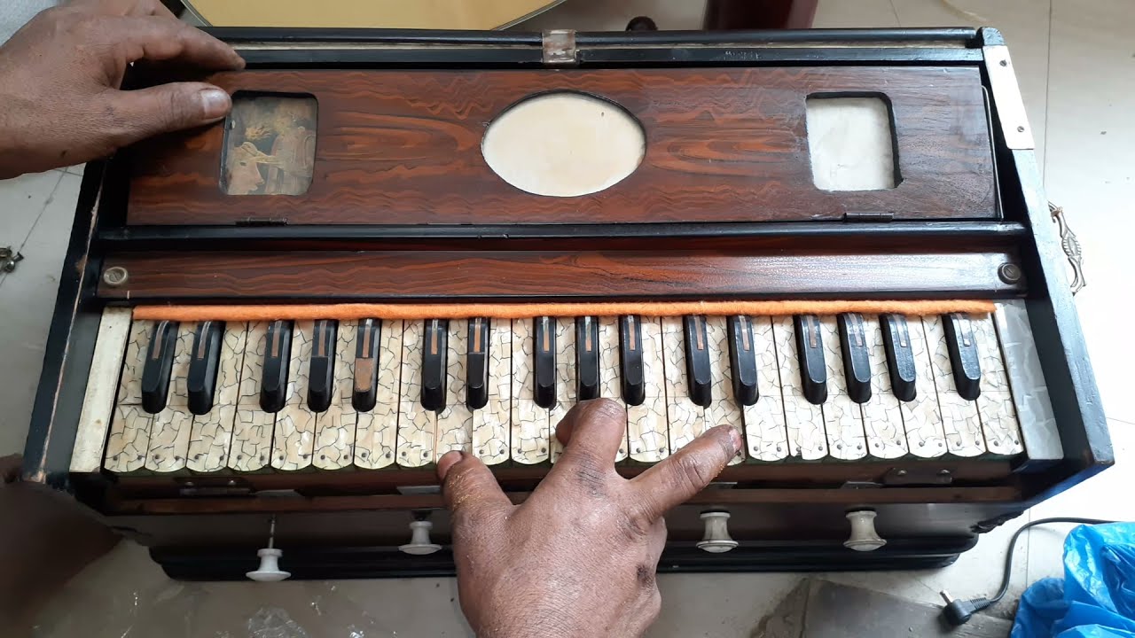 65 years old German jublet  antique harmonium No #16