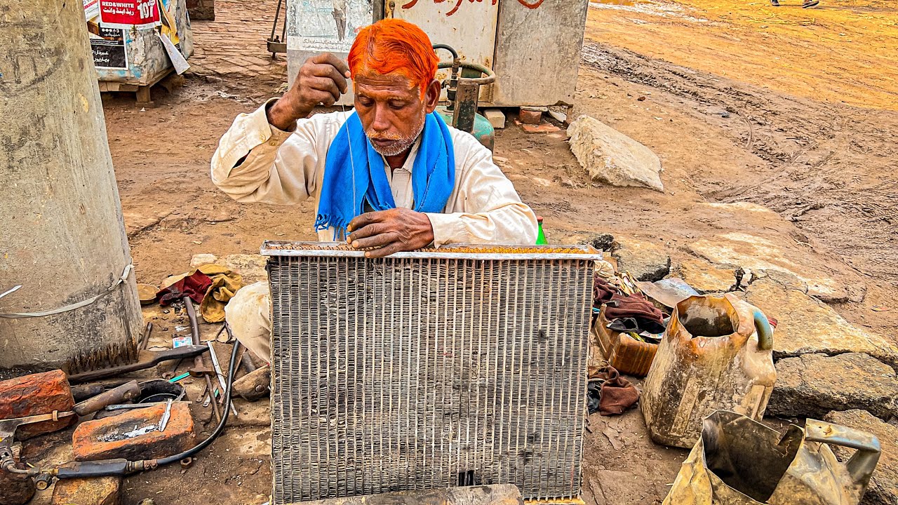 71 Year Old Man Rebuilt The Radiator With Old-Fashioned Way - Amazing Process