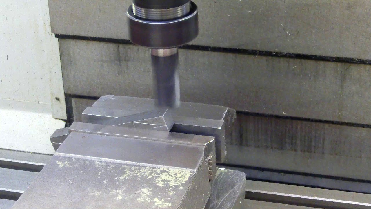 Einweisung Fräsmaschine 12 Schräge   Parallelschraubzwinge