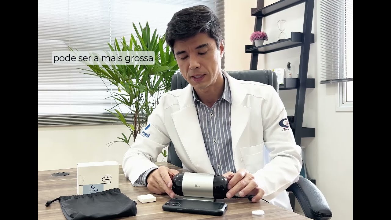 Um dos menores CPAP ´s para tratar a apneia. Fisioterapeuta mostrando o aparelho! CPAP Mini BMC M1.