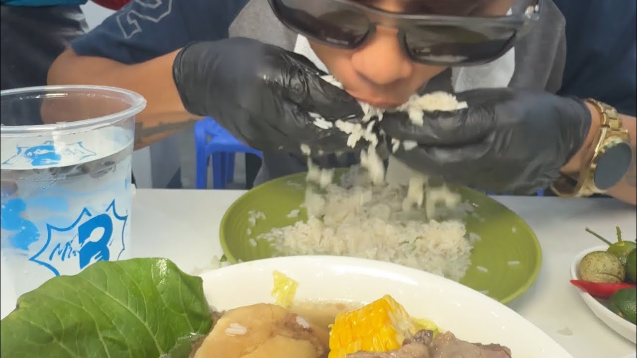 Extra Rice pa ang Bulalo Challenger na dalawang kamay ang gamit sa pagkain 