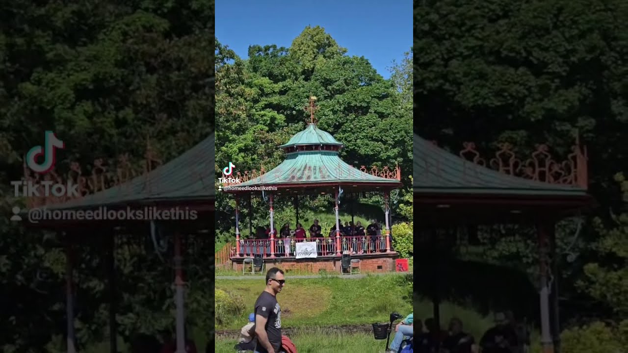 D'UKES OF HAZZARD UKULELE BAND- SEFTON PARK, LIVERPOOL