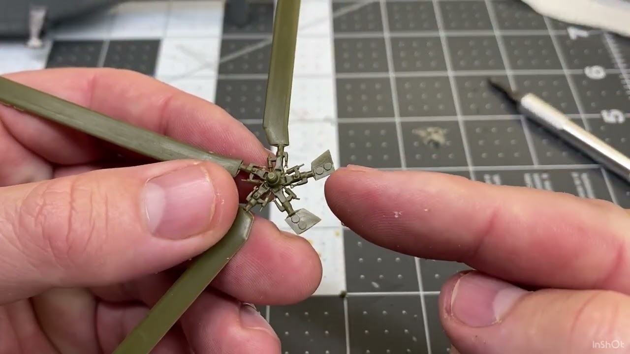 Mil Hip Mi-8 Transport Helicopter, Soviet Army build part 2, Rotor blades. Team Yankee the game