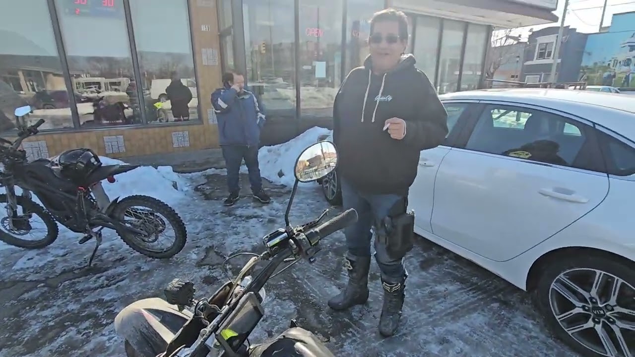 Out on a ride with jordan & dwayne scriven gonig to fonthill for a coffee. Like share and subscribe.