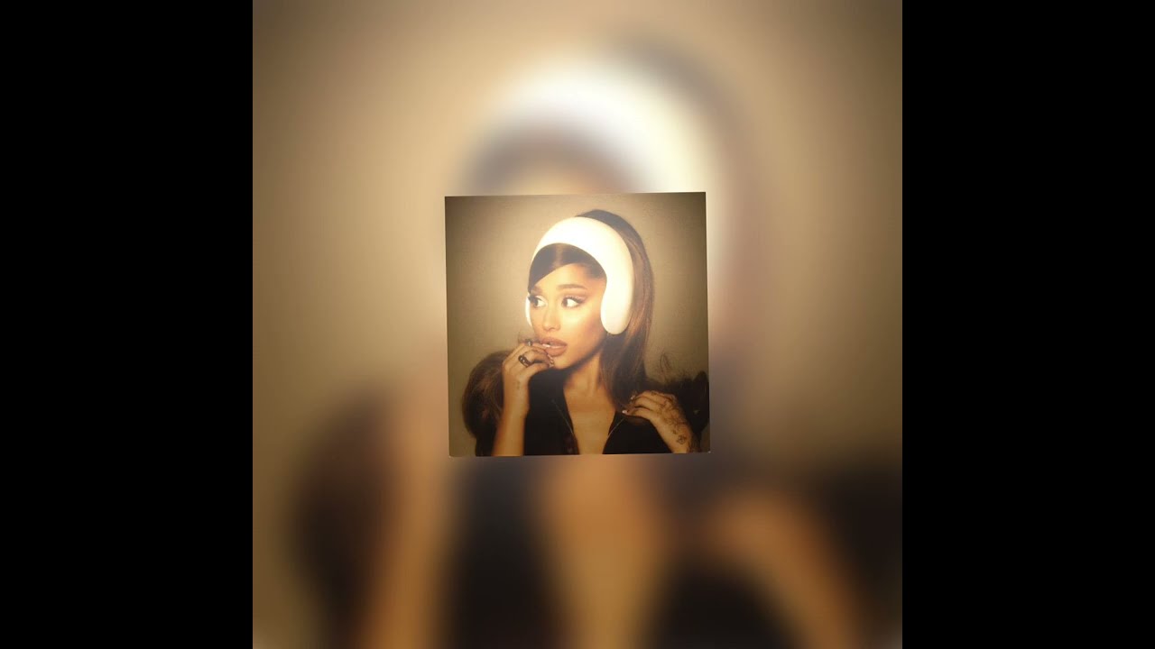Into you - Ariana grande (sped up ♡︎)