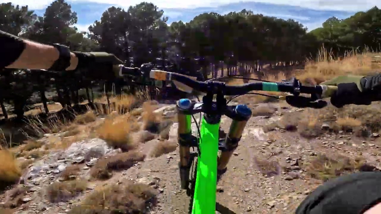 Capileira Commencal 3 unedited