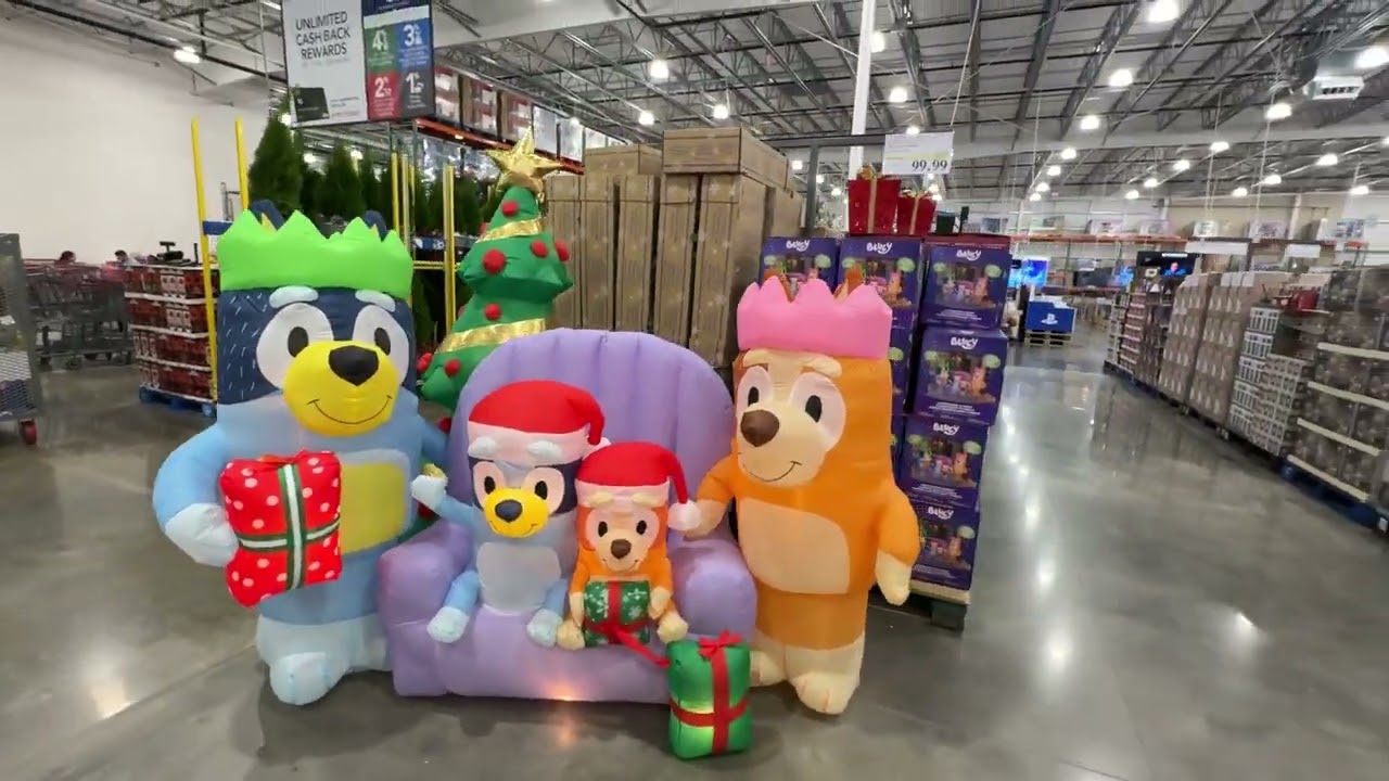 Costco Quick Christmas Tour 