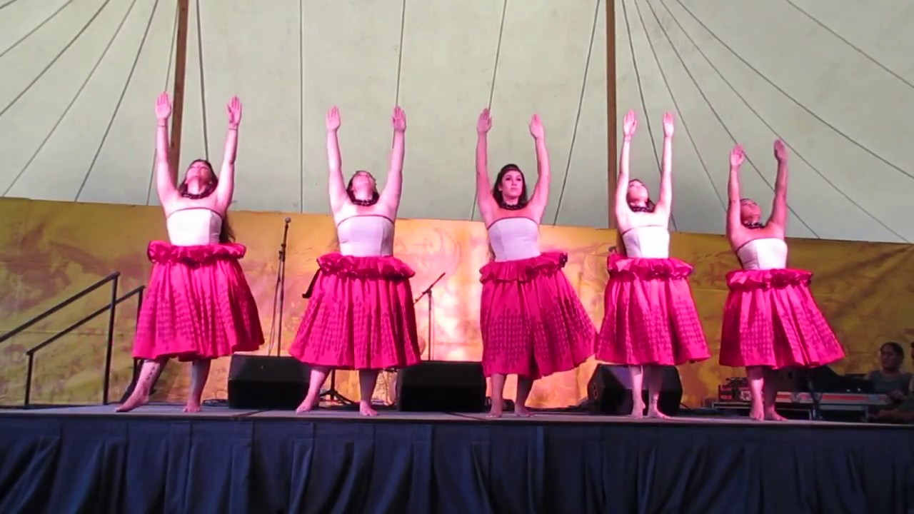 Hālau Nā Lei Kaumaka O Uka - 