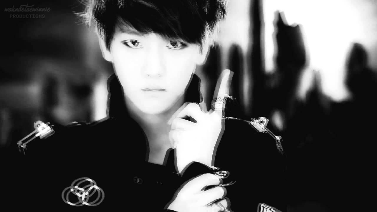 byun baekhyun ▲ ｈｅａｄｌｏｃｋ.