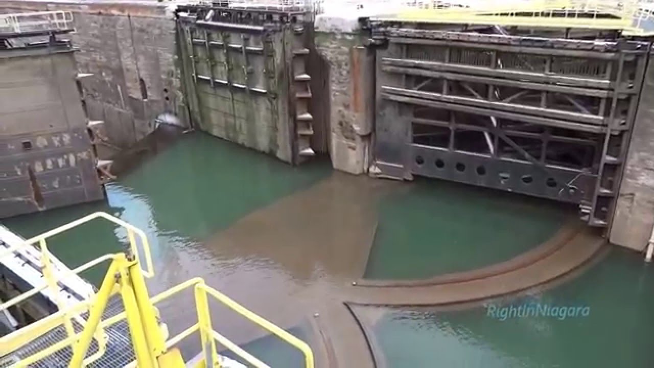 Welland Canal at Lock 7, drained (2016) Mitre gates, Sector gates, and the Stop Log barrier seen