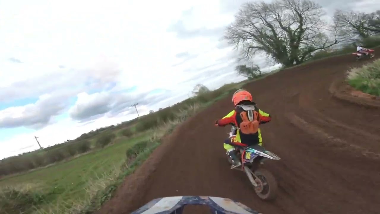 Tile farm off road 13/4/2022