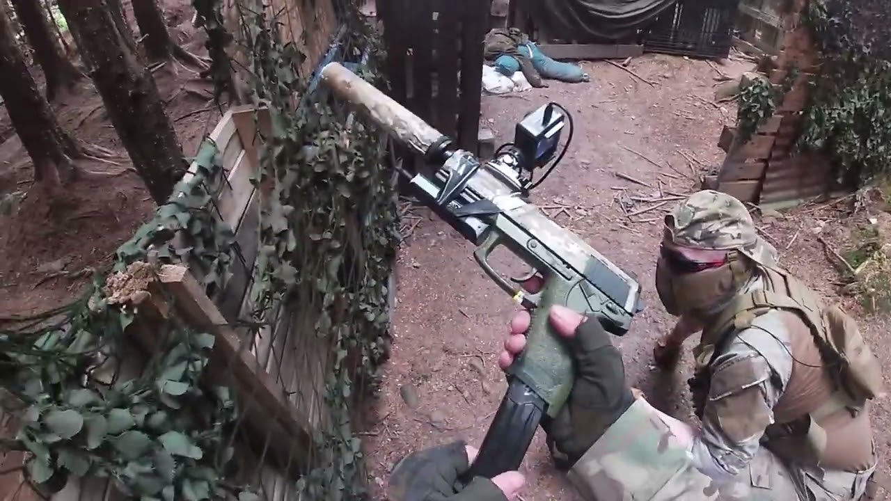 The Banshees on manoeuvers in Absolute Airsoft, Cork Game1