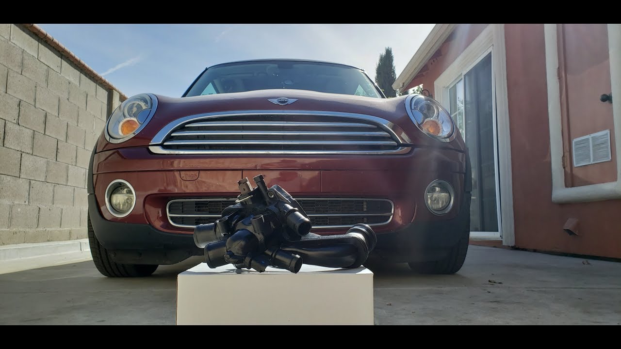 MINI Cooper R56 - Thermostat Housing Replacement