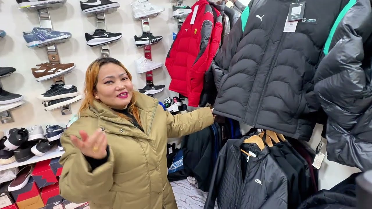 Price Hunt of Original Clothing in Boudha / Kathmandu / Nepal ( Don’t miss - Anniversary Offer Rey )
