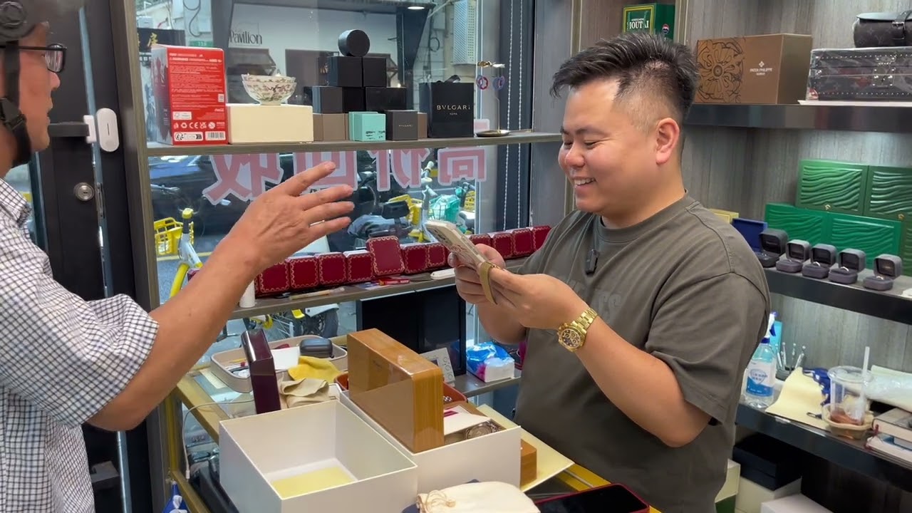 爷叔的两个包金表