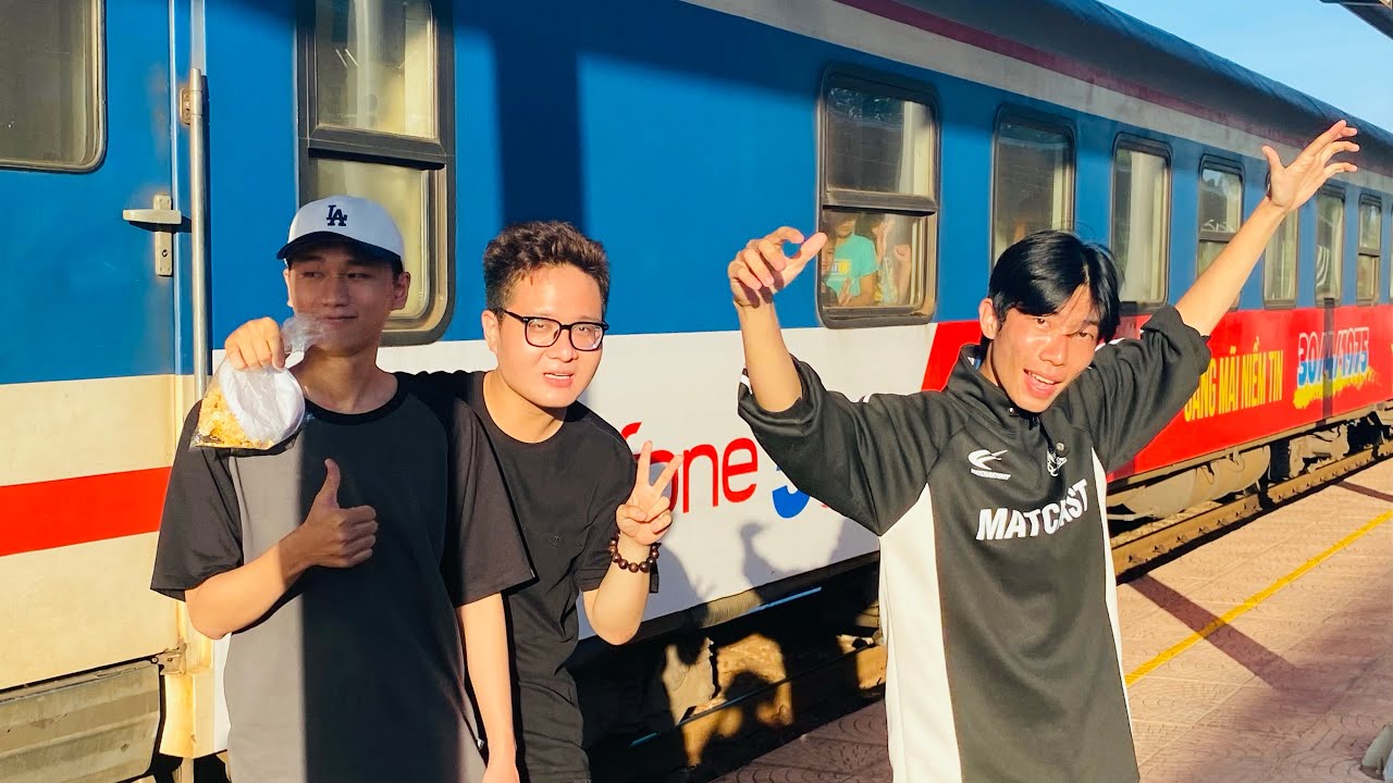 ADVENTURE ON A 5-STAR TRAIN TO DONG HOI! TIẾN RA ĐỒNG HỚI TRÊN CHUYẾN TÀU SE4 LẦN ĐẦU TIÊN!!