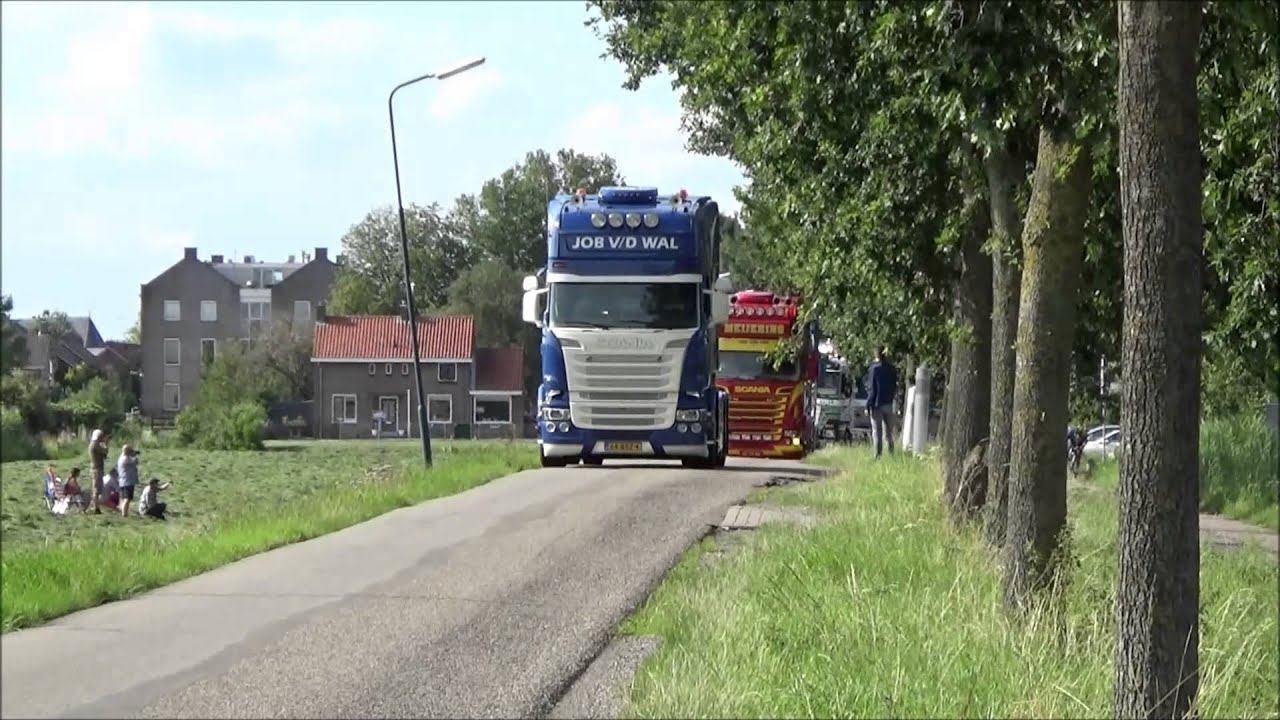Intocht nog harder lopik 2015
