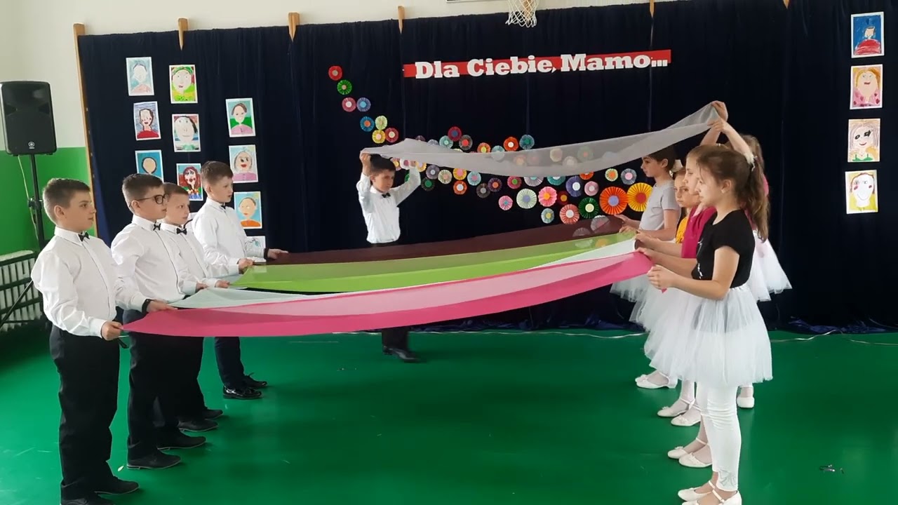 Dzień Mamy SP Lipiny Borowina 7