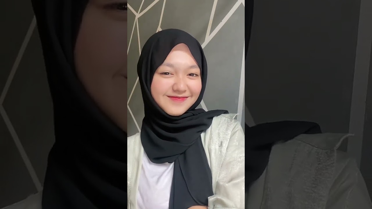 Dede gemes manis#cantikmanis #wanitaberhijabindonesia #beautiful