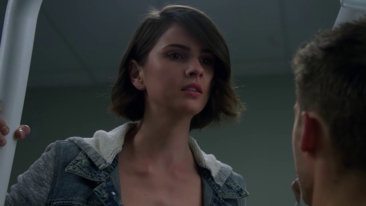 Teen Wolf Ladies - Salute