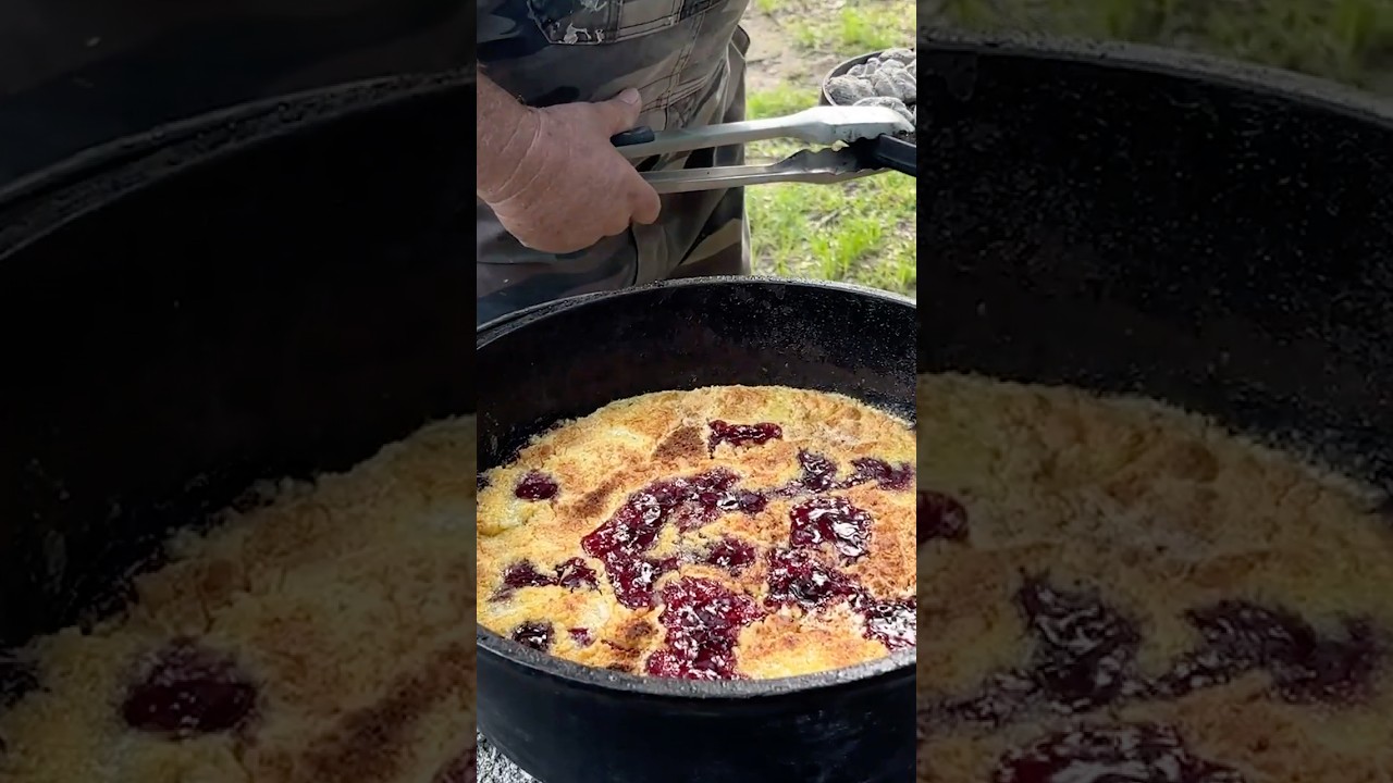 Homemade Blackberry Cobbler! Yummy! #blackberry #dessert