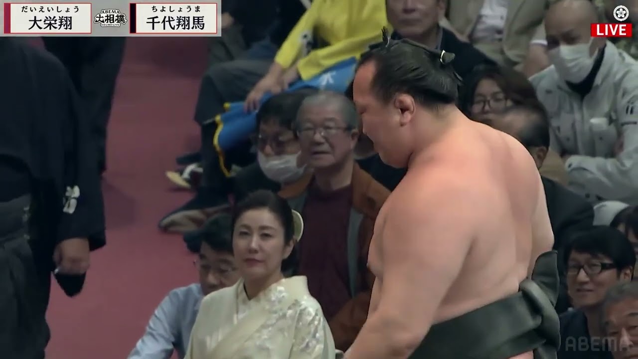 Kyushu Basho 2025 Makuuchi Day 13