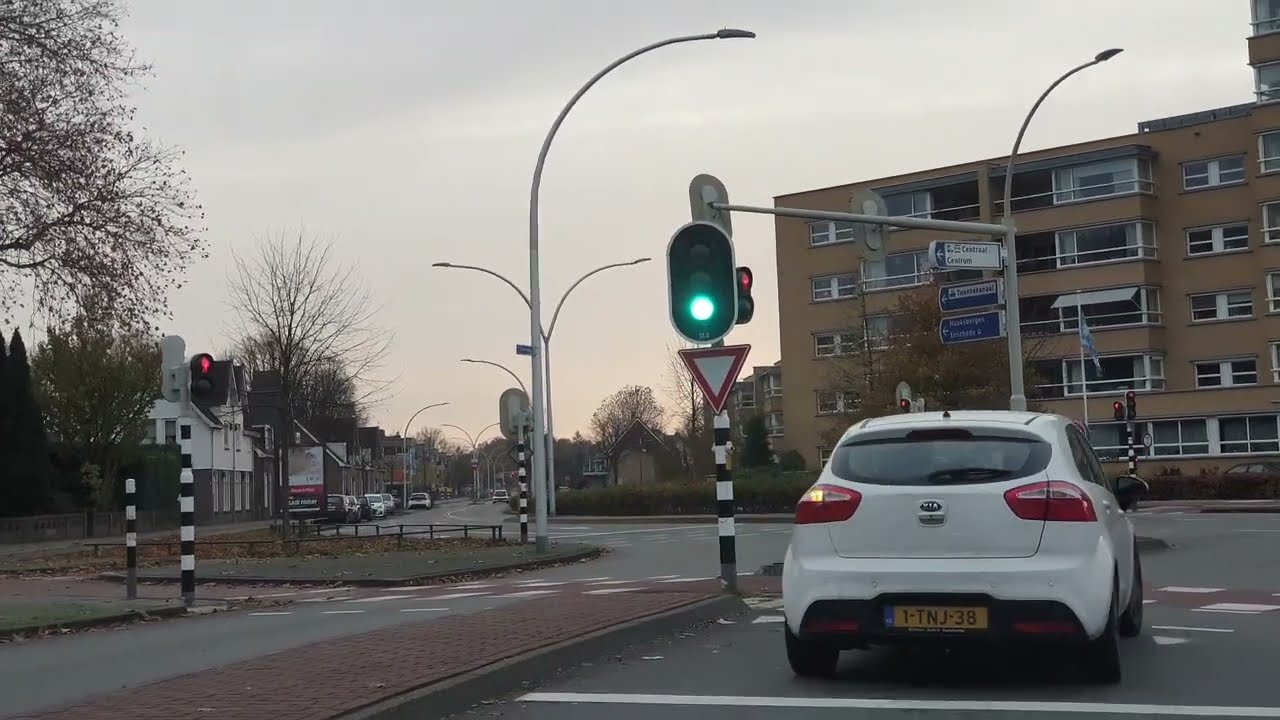 Dashcam Beelden Hengelo》Enschede Via: Oelerweg, Breemarsweg, Enschedesestraat, Hengelosestraat.