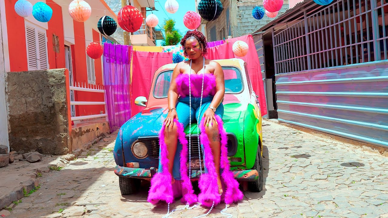 Maisa - Unico (Videoclip Official)