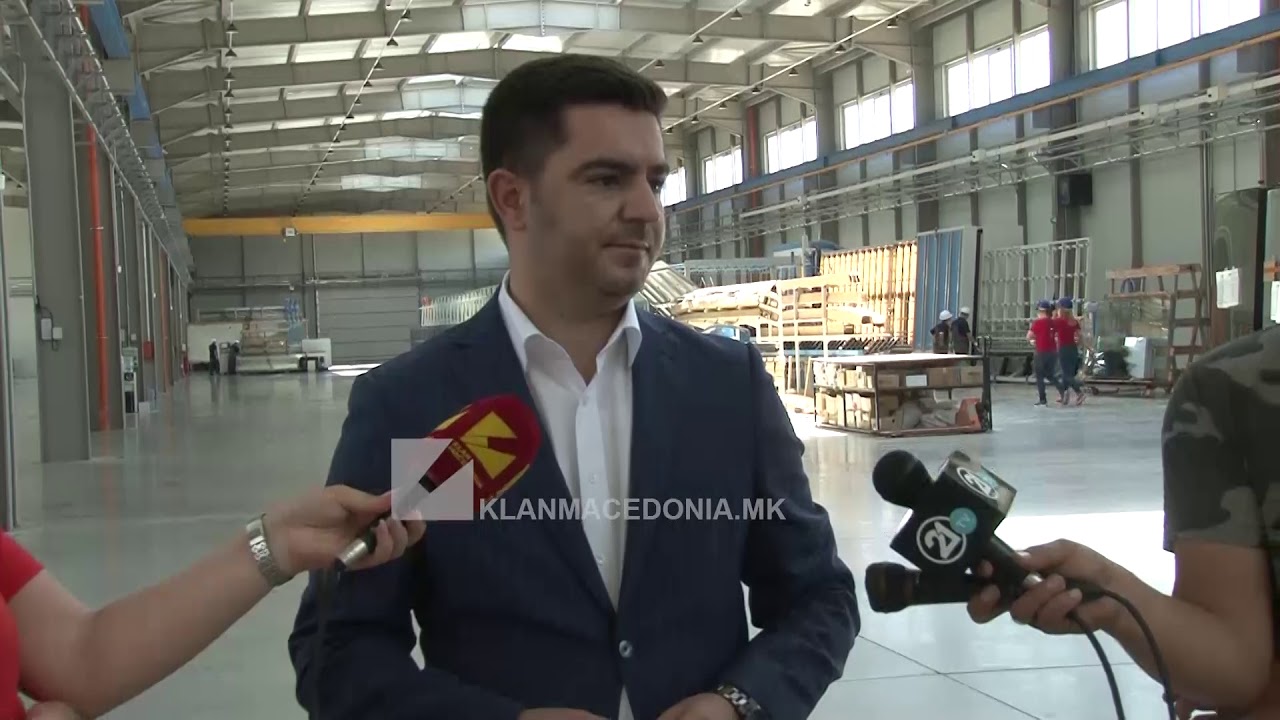 ZIZHT TETOVË - PËRUROHET FABRIKA E RE “GLAS FLEKS”