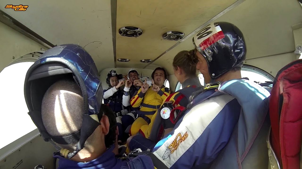 11000 saltos en paraca&iacute;das | Skydive Lillo | #VenAsaltar