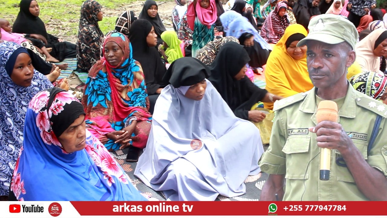 WATOTO HAWAFUNGI, HAWASALI WALA HAWAENDI MADRASA WEZI NDIO UISLAMU GANI HUU ? AFANDE HAMADI