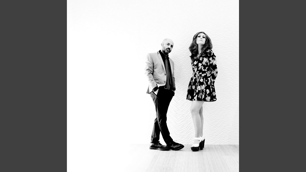 Parole Parole (feat. Quini Almendros)