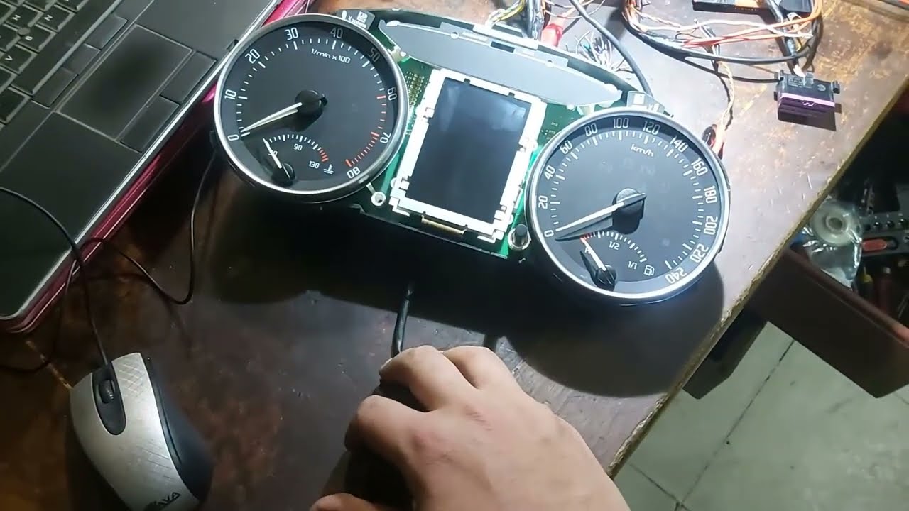 Skoda octavia 1Z AKL by Vvdi2 (Pogo Pin Method)