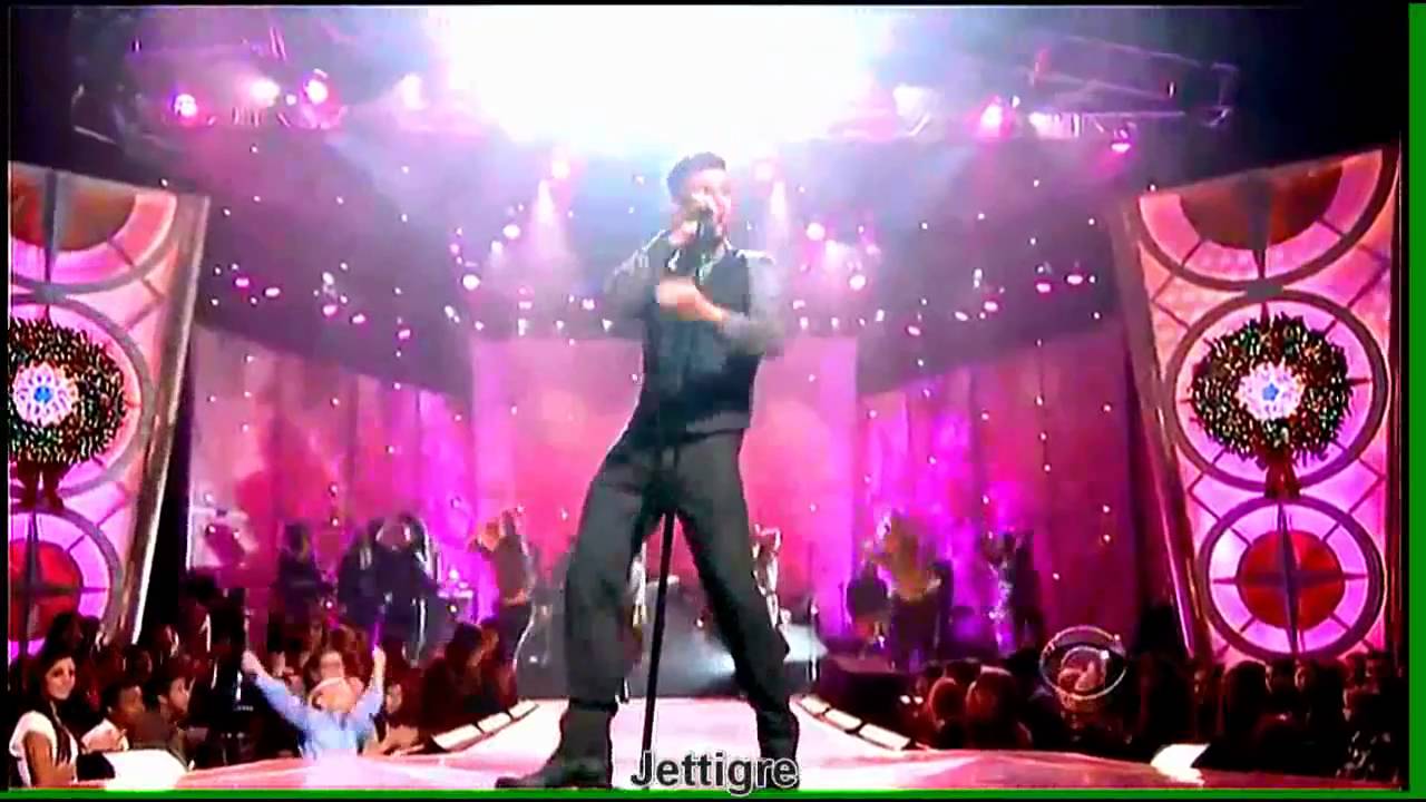 RICKY MARTIN - ''SHINE '' ( LIVE ) 2010