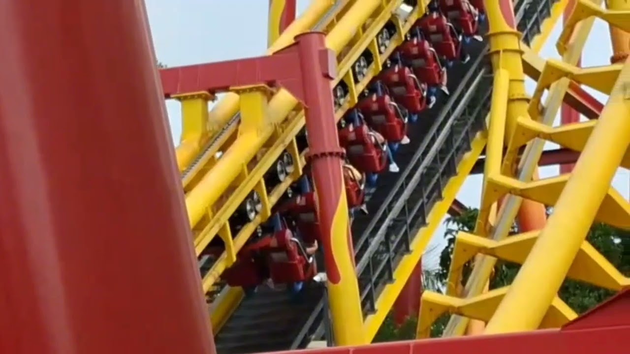 🎢Beto carrero word farewhip 🤠🥴#humor #betocarrero #farewhip #fyp 