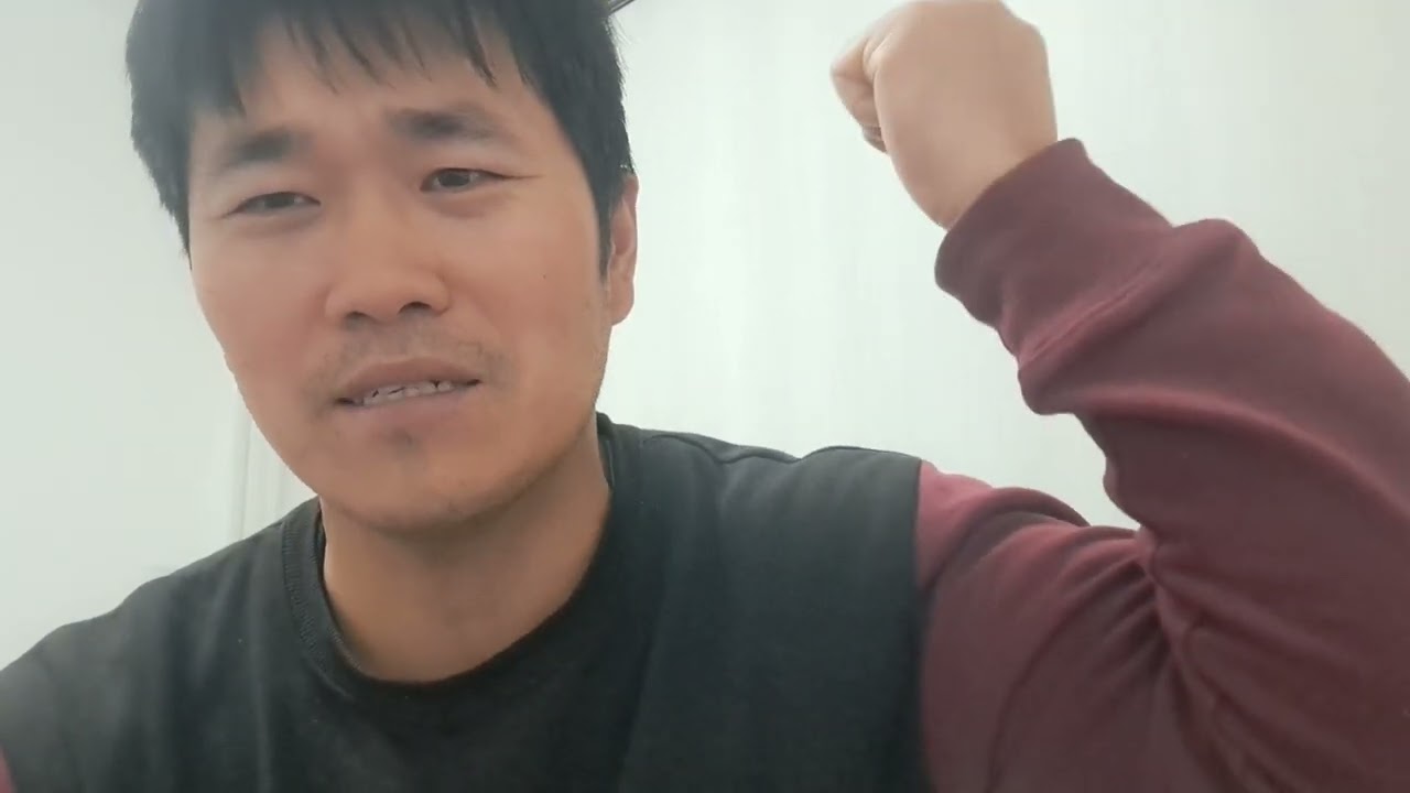 大专以上学历，可以报名日本工作签证，太简单了，大家还是选择研修生技能实习生来日本的多，出国打工的选择