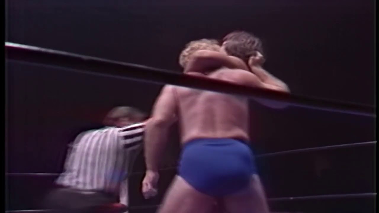 Midnight Express vs The Rock N Roll Express (May 11, 1984 Houston Wrestling)