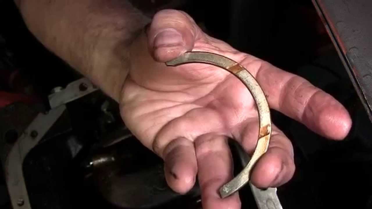 My 79 Triumph Spitfire, remove crankshaft thrust washers.