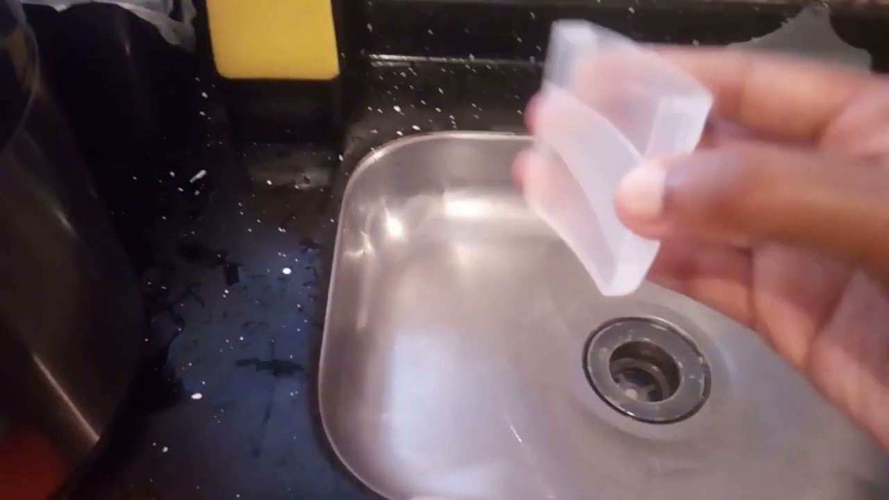 Ensinando como lavar a panela elétrica de Arroz da EOS.