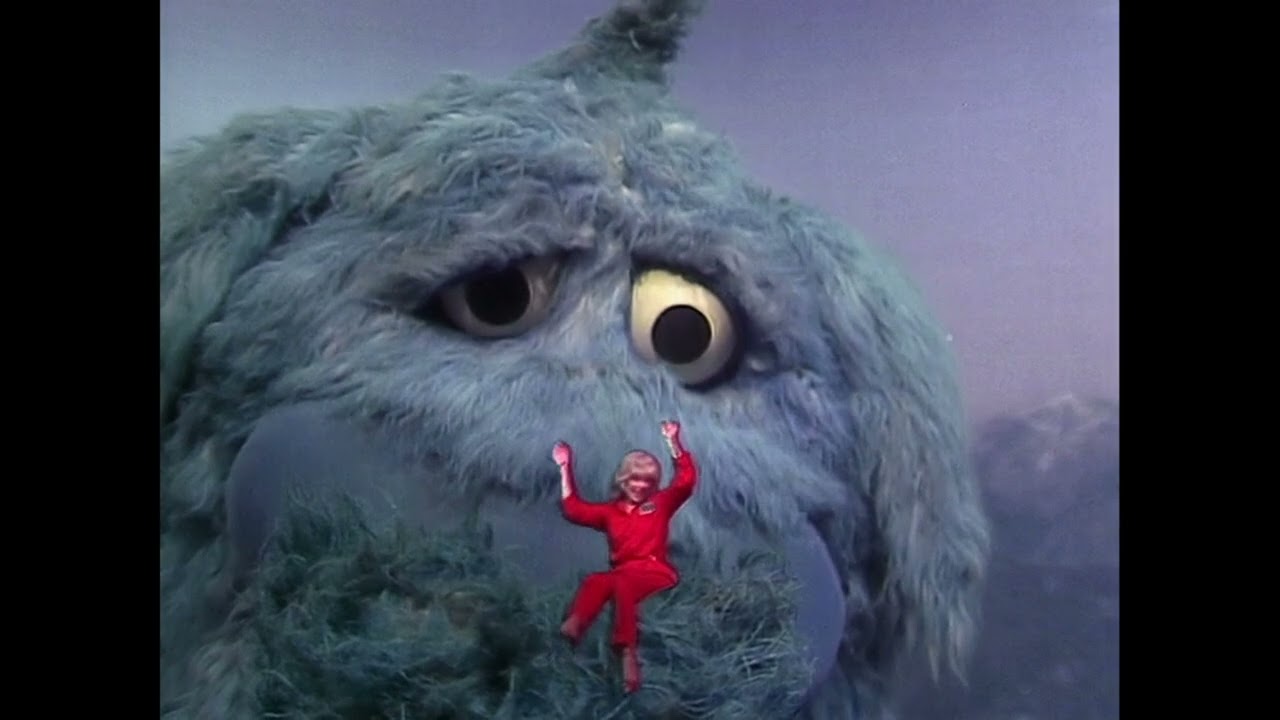 The Muppet Show - 502: Loretta Swit - &ldquo;I Feel the Earth Move&rdquo; (1980)