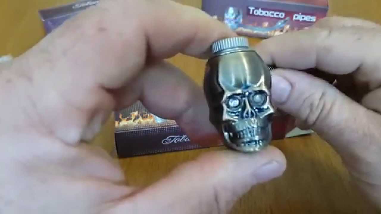 Tobacco Pipe with glowing LED eyes