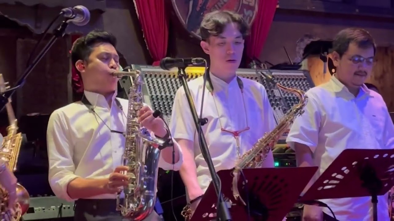 The Swing King - Caravan (2025-11-12, The Saxophone Pub, Bangkok)
