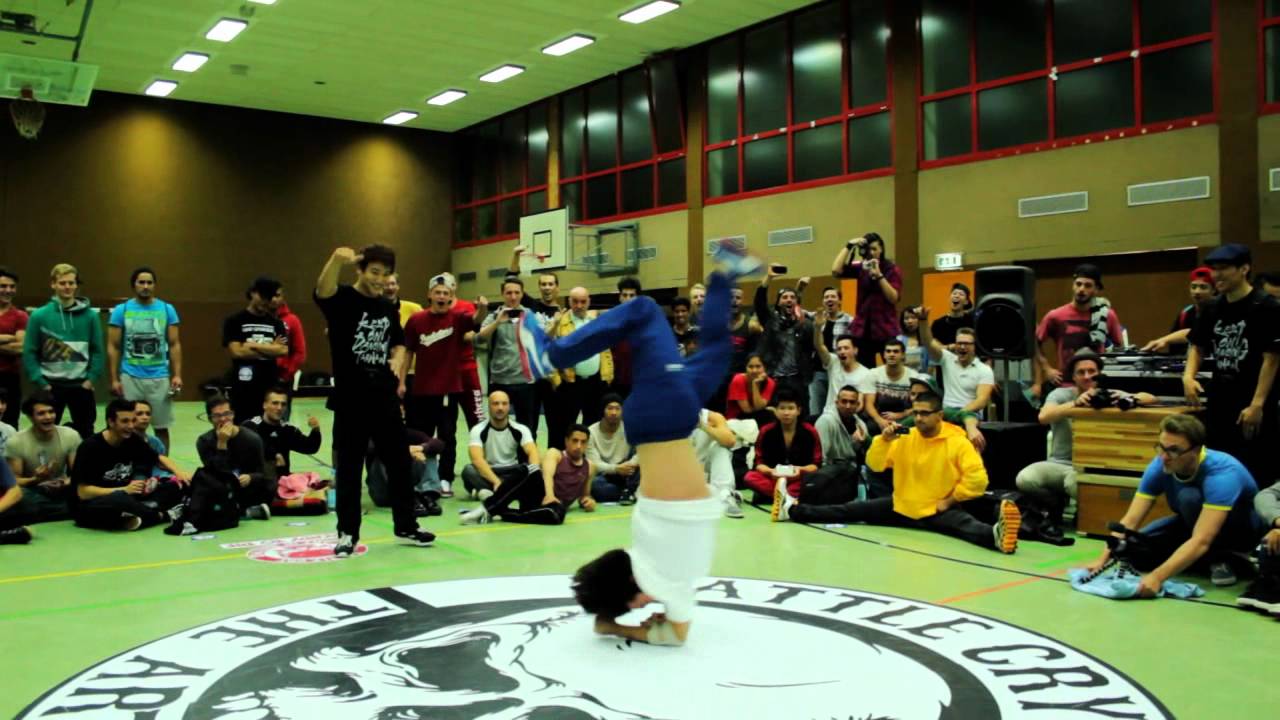 Kill VS. Blond - Battle Cry powermove 2012