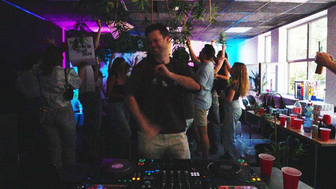 we threw a house party in my studio (and recorded the whole set)