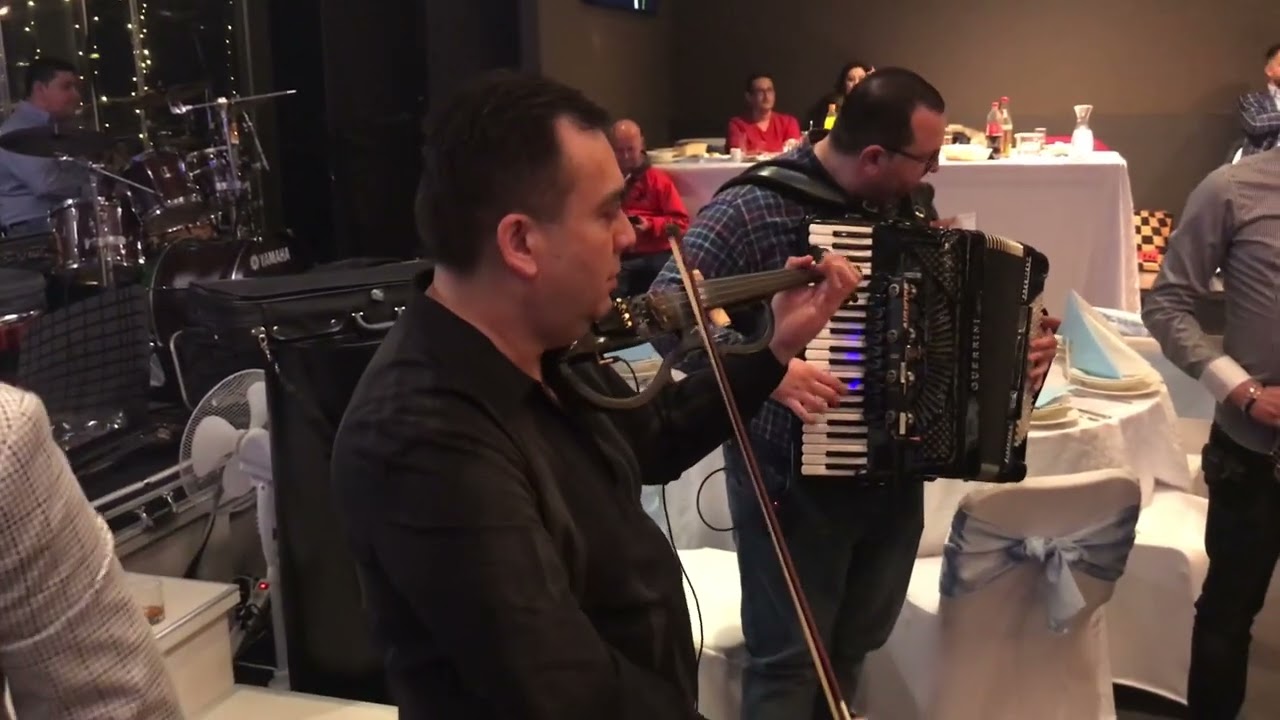 CARLAMA U BECU / ACA BUGAR / VLADA SILE / FENOMEN / SLOBA / IGOR / MILAN STRASNI