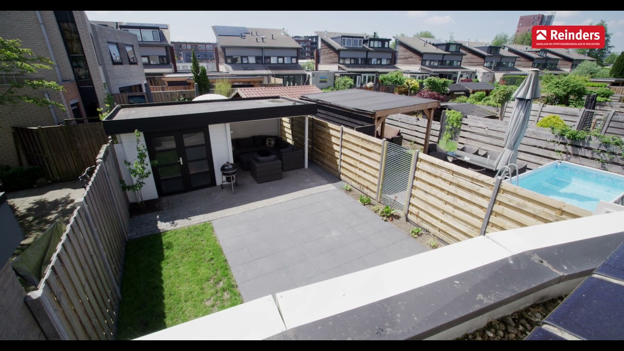 Hoekwoning van bouwjaar 1993 in het Woudhuis nabij winkelcentrum t' Fort | Reinders Makelaars