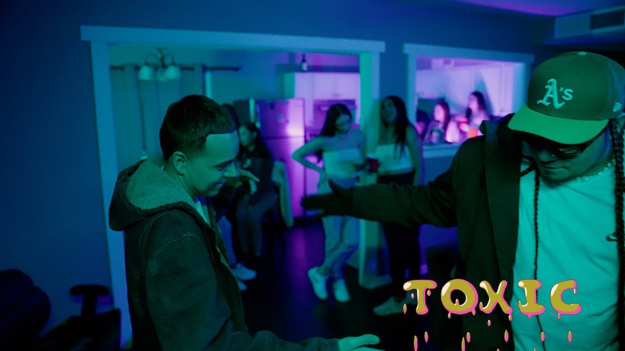 AntoineX - TOXIC feat. TUFAWON (official music video)