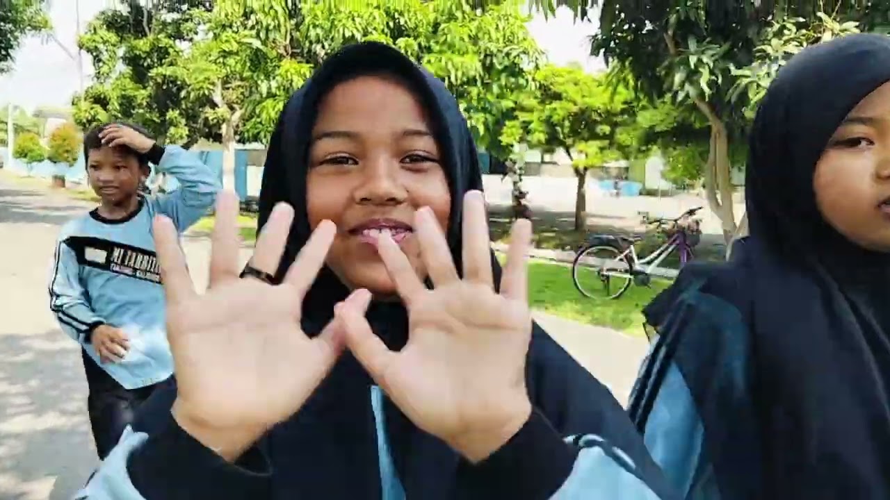 MI Tarbiyatussibyan Tanjung outing class di Yonif 511 Badak Hitam Blitar