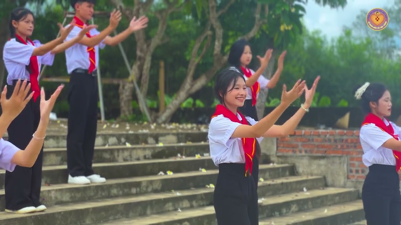 Bài ca chủ đề: THẦY BẢO GÌ CÁC CON HÃY LÀM THEO