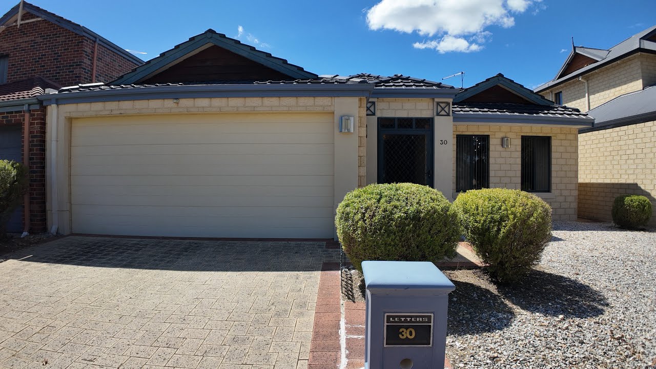 30 Ambleside Way, Canning Vale